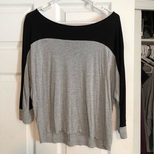 Mid sleeve shirt